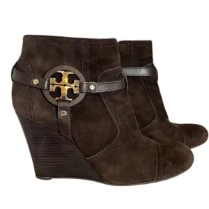 TORY BURCH Aeden Logo Wedge brown suede bootie 8Preppy boho Coastal luxe