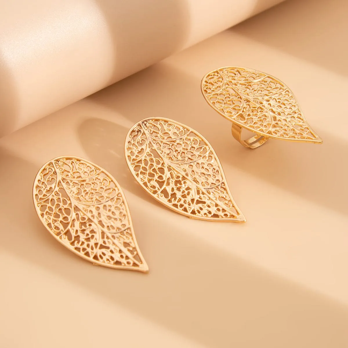 Trendy Chunky Hollow Leaf Earrings Ring Set