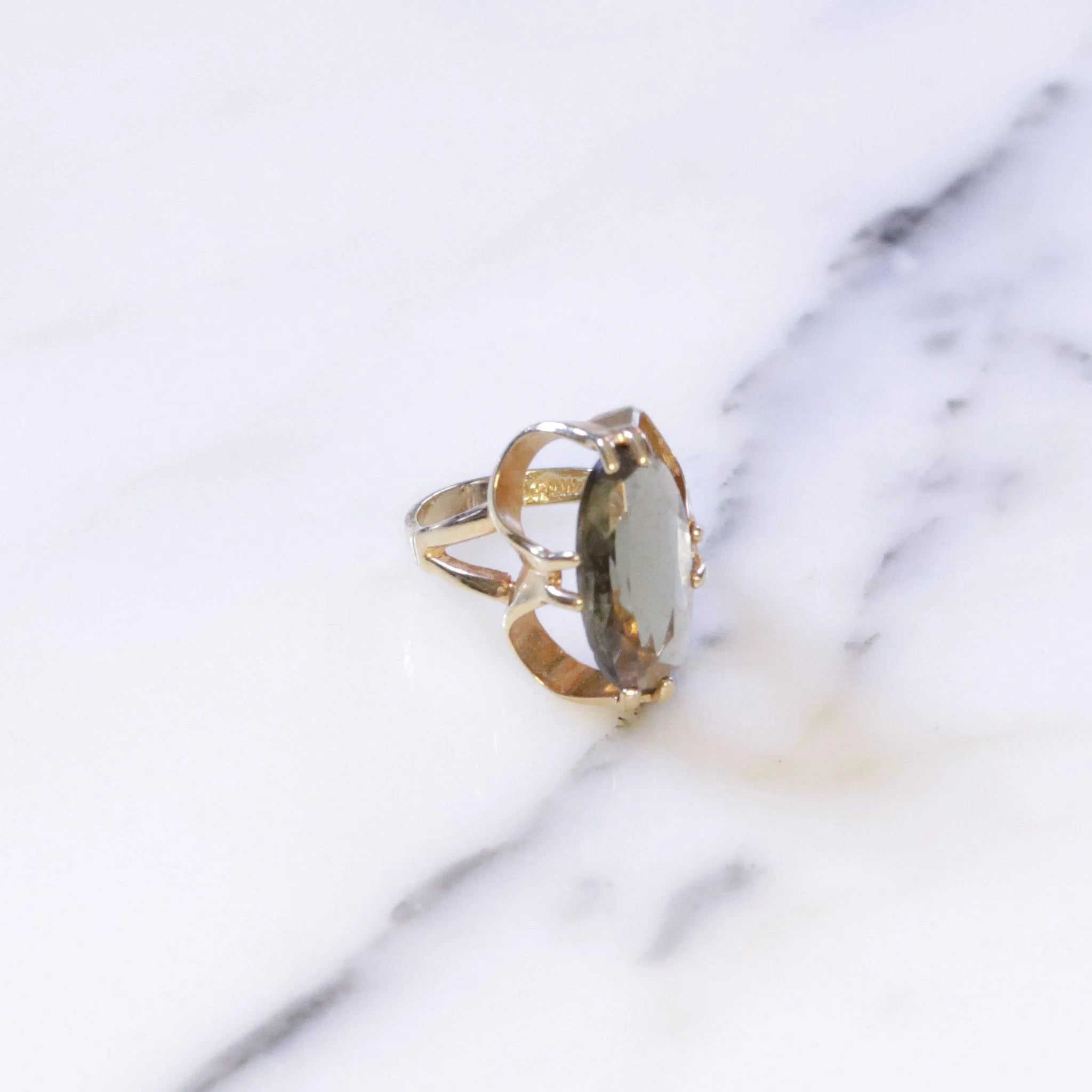 Vintage 1950s Espo Olive Quartz Cocktail Ring