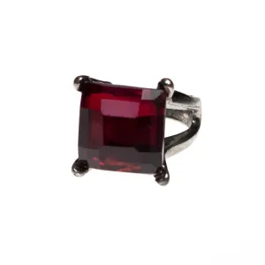 Vintage 1950s Red Crystal Ring
