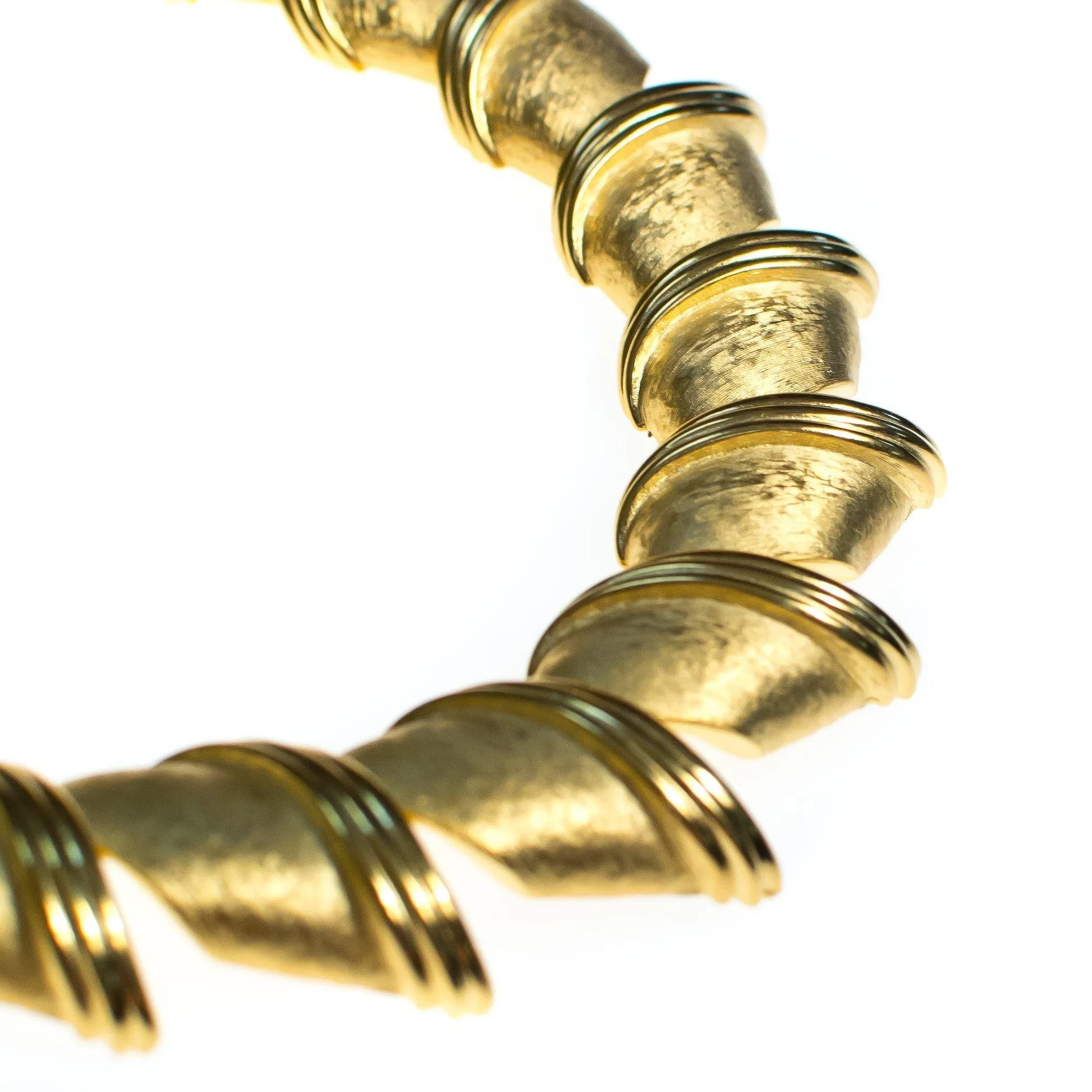 Vintage 1980s Ellen Kiam Heavy Brushed Gold Tone Wide Link Statement Necklace