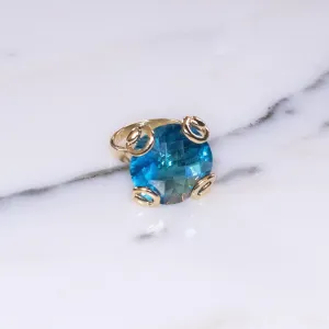 Vintage Blue Crystal Cocktail Statement Ring in Elegant Gold Tone Setting