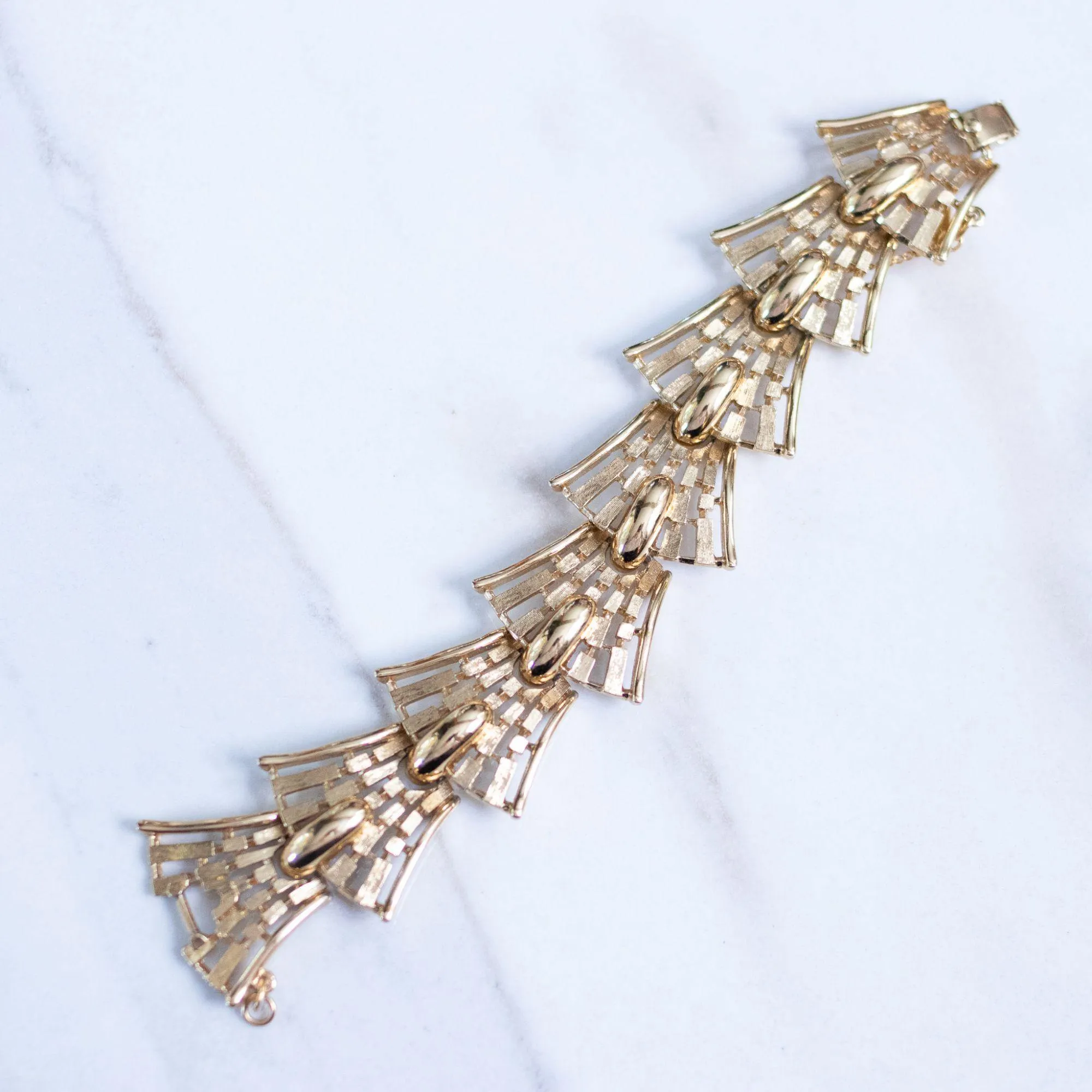 Vintage Monet Fan Link Bracelet