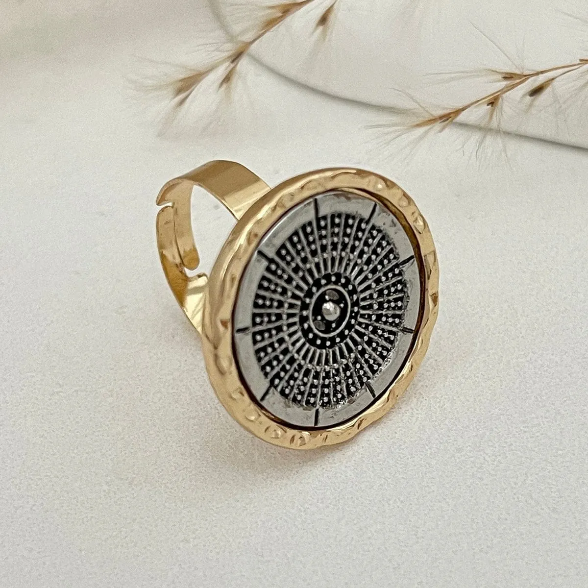 Vintage Round Compass Textured Moon Flower Ring Set
