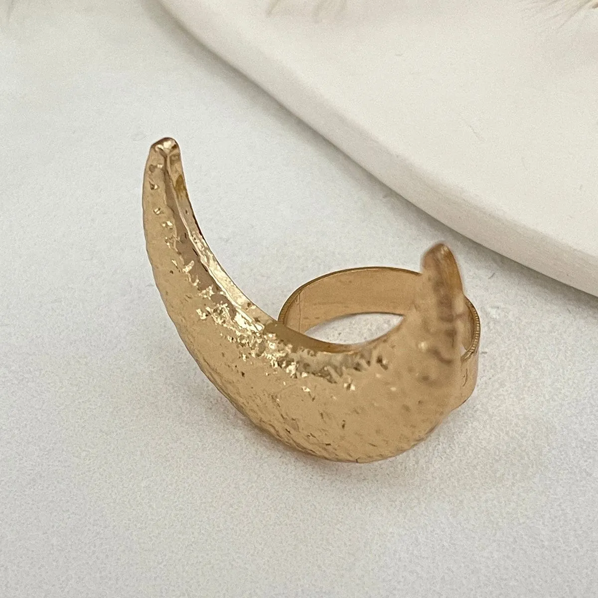 Vintage Round Compass Textured Moon Flower Ring Set