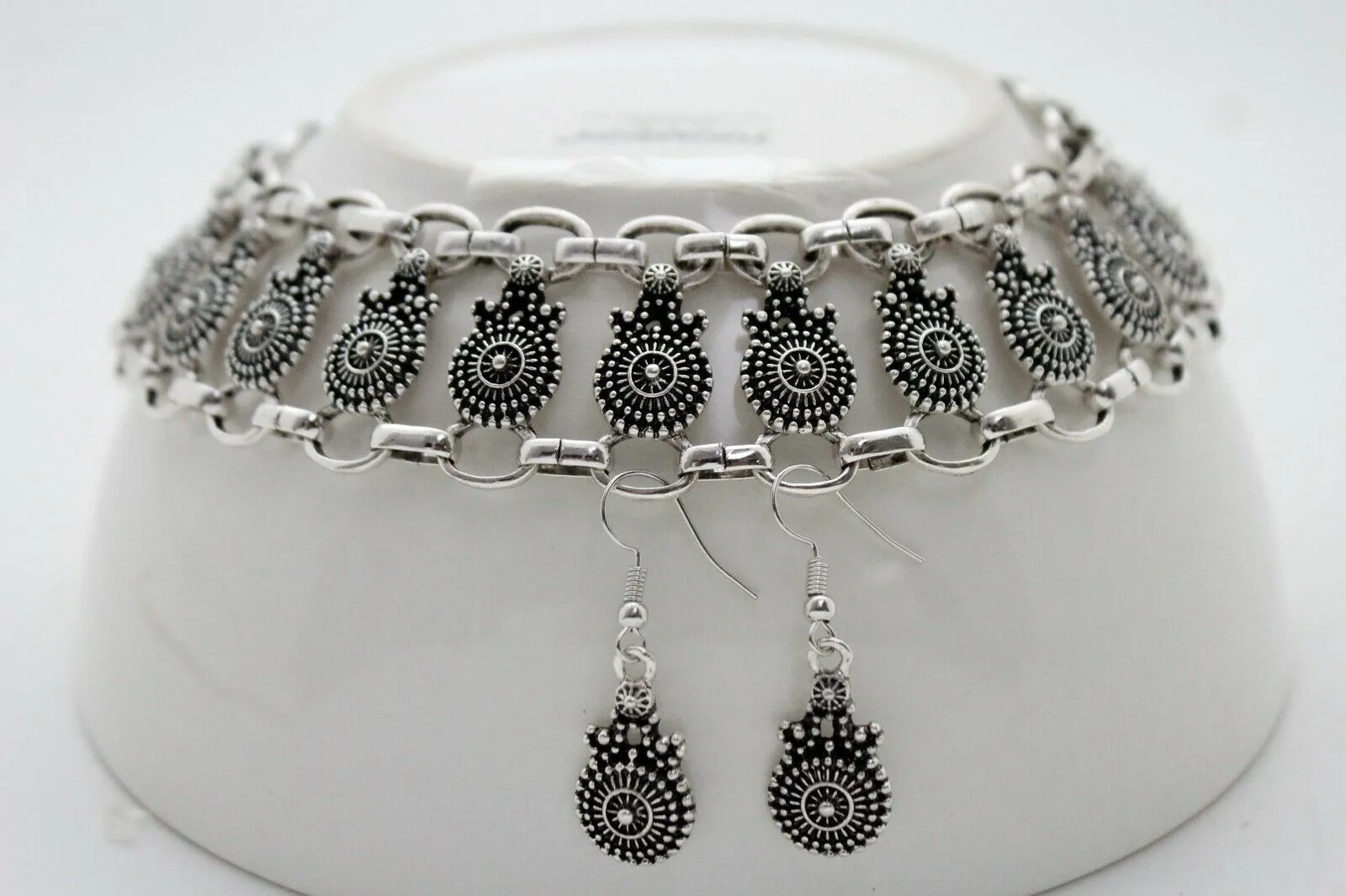 Women Choker Necklace Silver Metal Mayan Style Pendant Charm   Earring Set