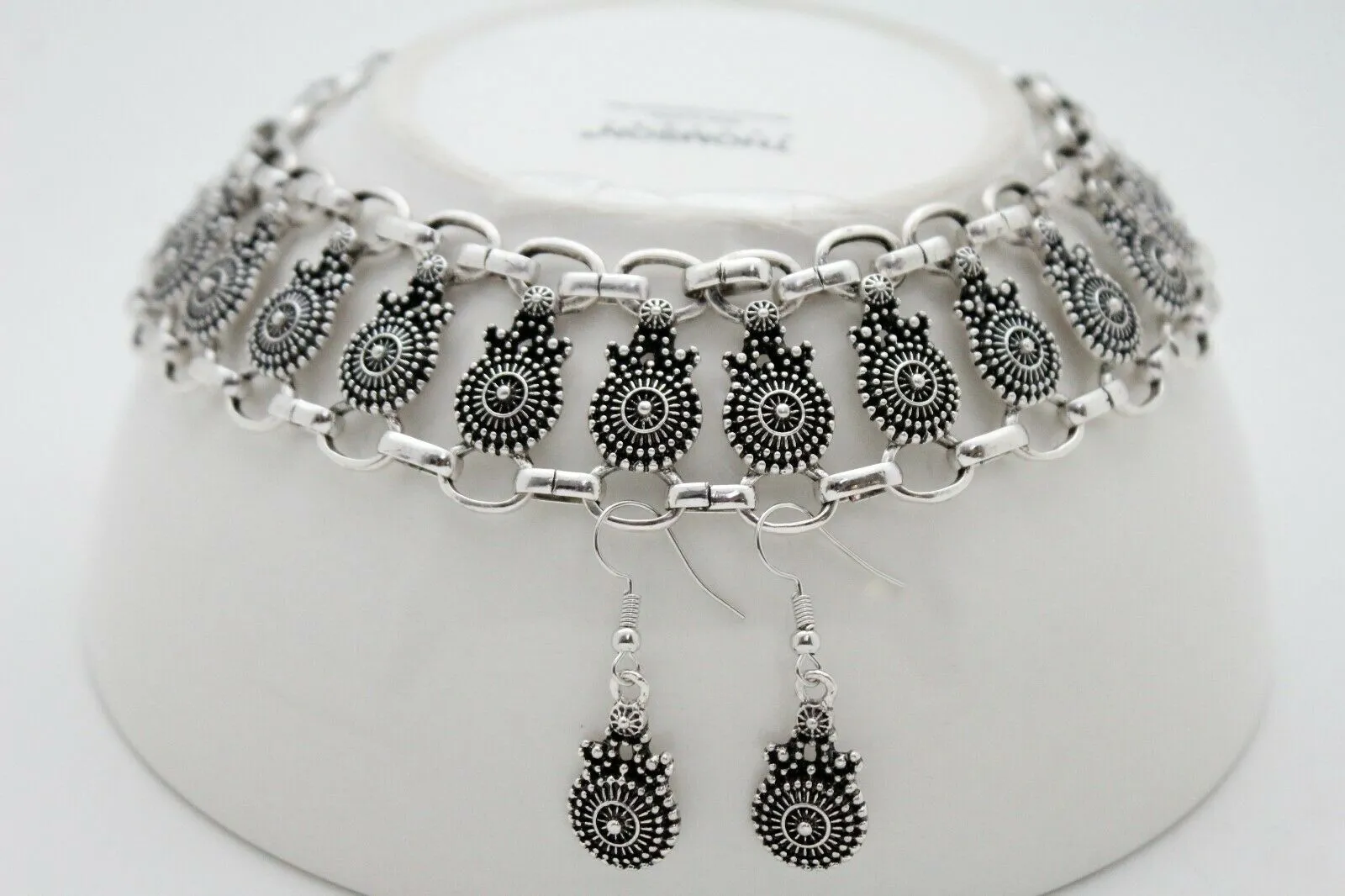 Women Choker Necklace Silver Metal Mayan Style Pendant Charm   Earring Set
